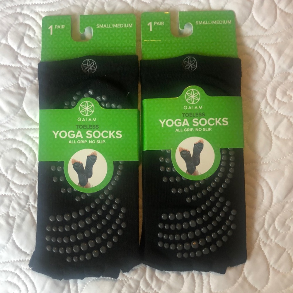 GAIAM Toeless Yoga Socks - 2 Pkgs